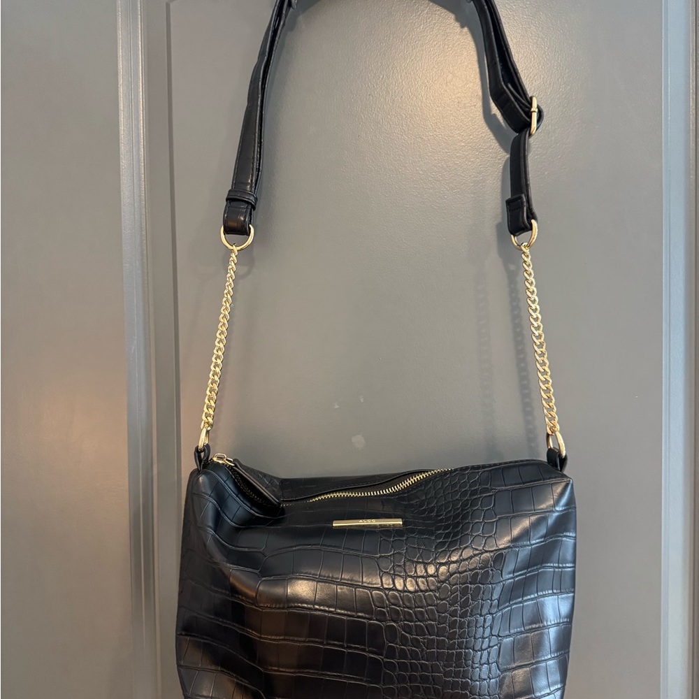 Aldo Black Croc-Pattern Shoulder Bag with Gold Chain